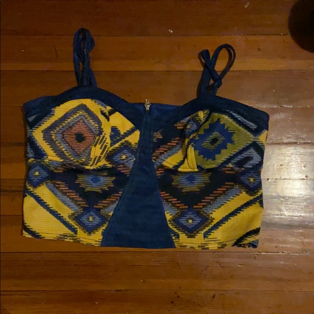 Crop top